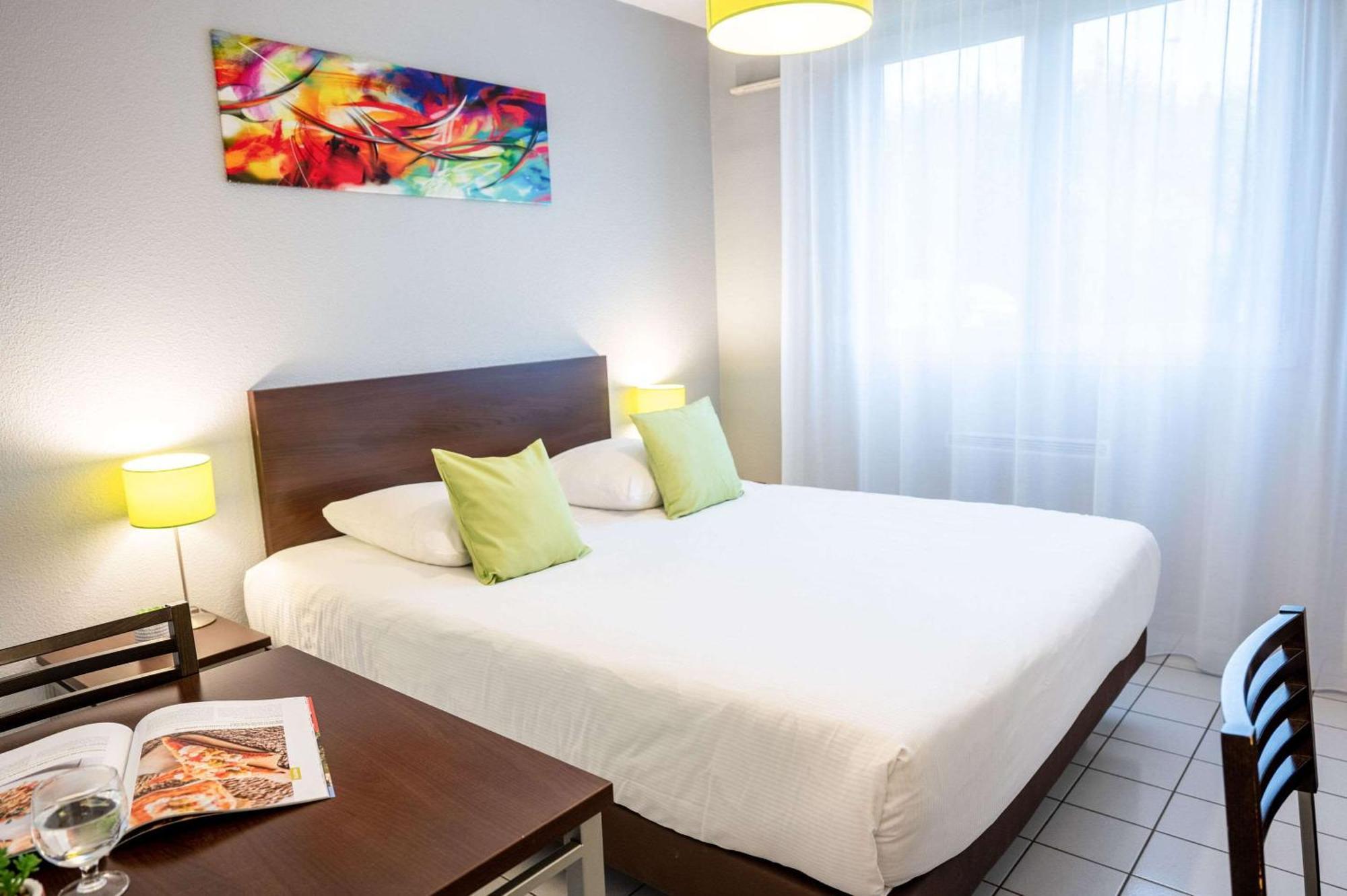 Comfort Aparthotel Besancon La City Exterior photo