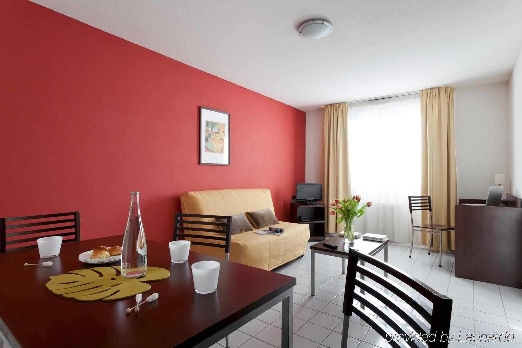 Comfort Aparthotel Besancon La City Exterior photo
